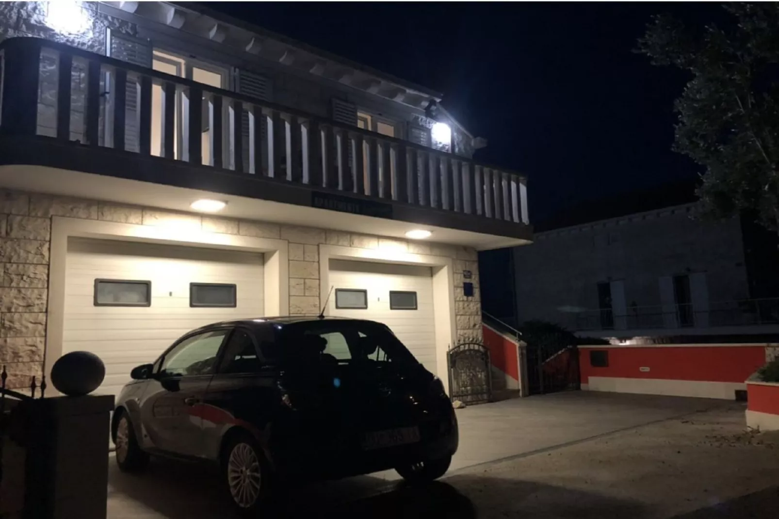 Apartments Subrenum - Superior Studio Apartment with Small Terrace (S4)-Outdoor