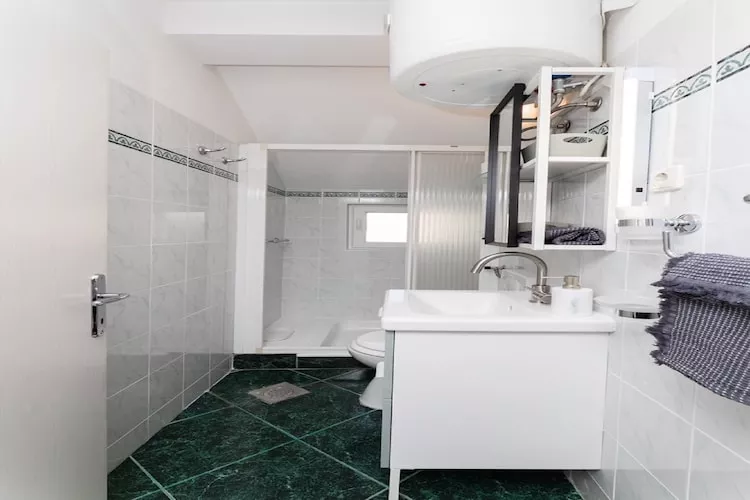 Apartments Roda - One Bedroom Apartment with Terrace (Mira) - (ST)-Intérieur