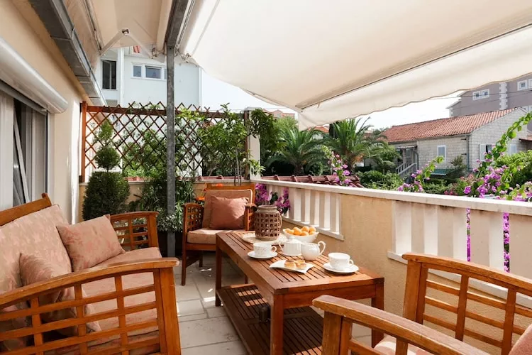 Apartments Roda - One Bedroom Apartment with Terrace (Mira) - (ST)-Intérieur