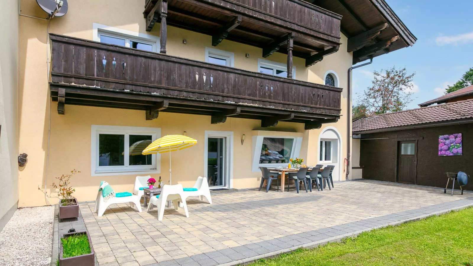 Brixen 3-Exterior summer