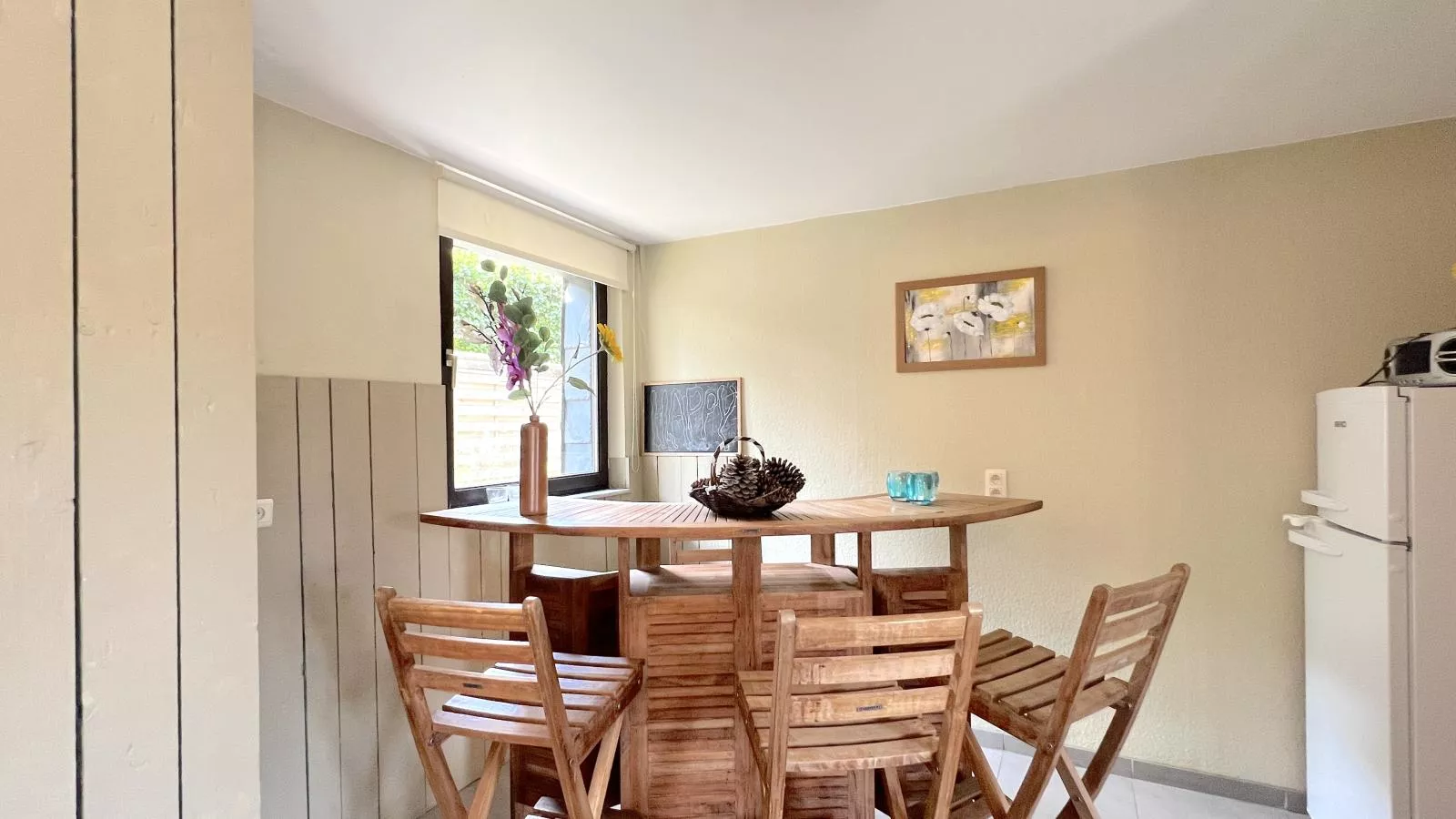 Aux Hirondelles-Living room