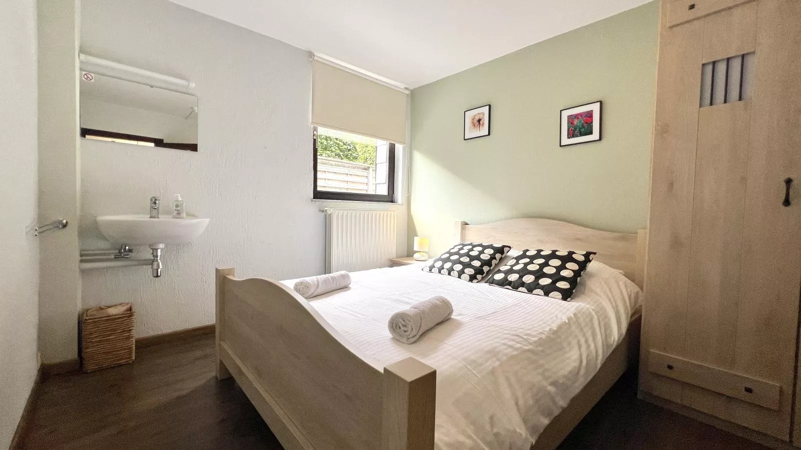 Aux Hirondelles-Bedroom