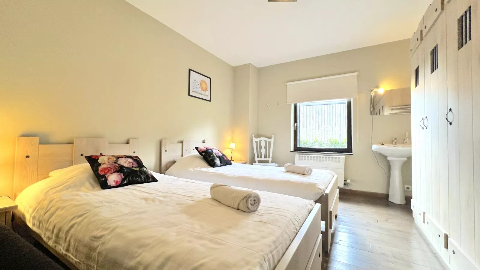 Aux Hirondelles-Bedroom