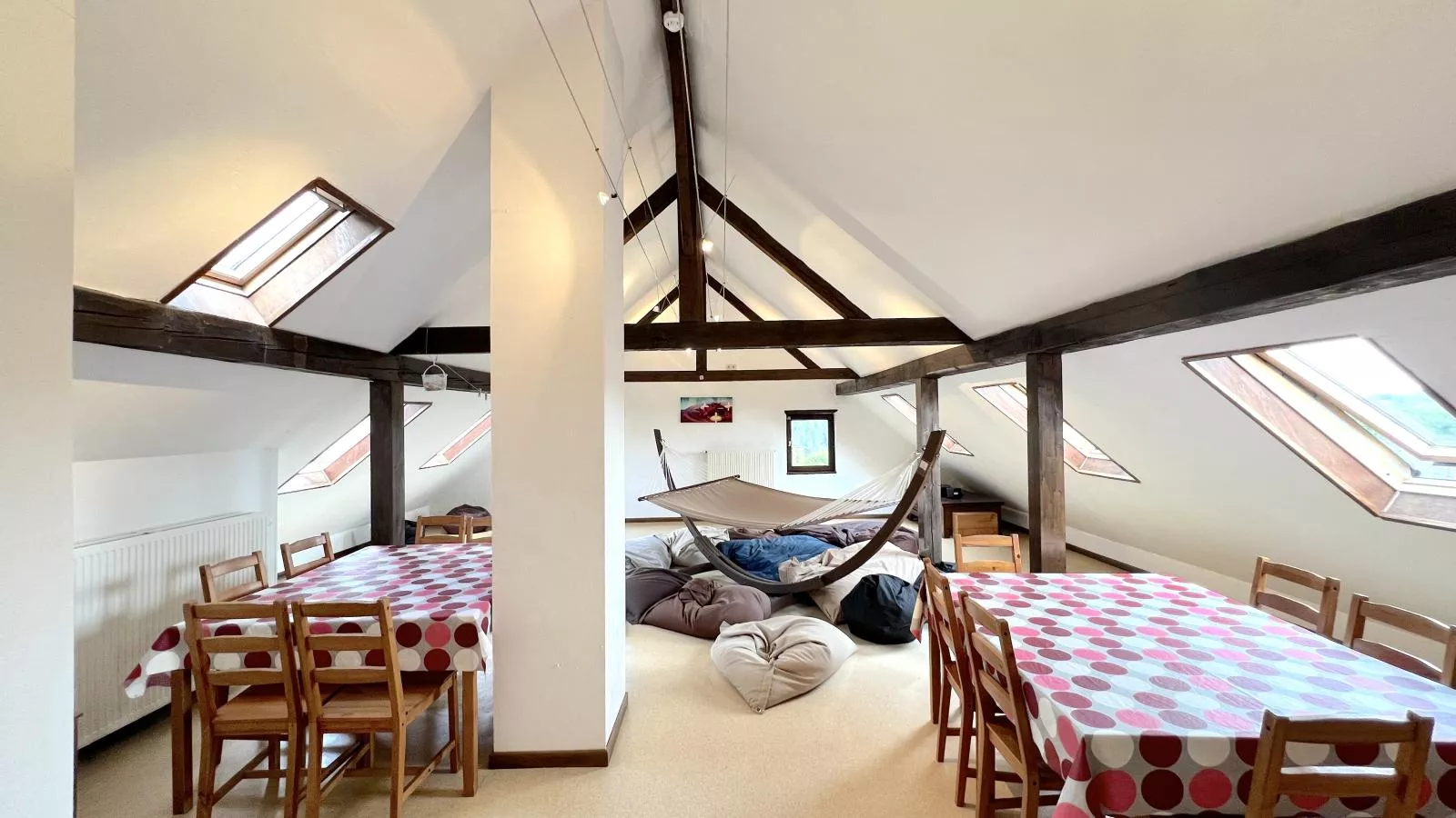 Aux Hirondelles-Recreation room