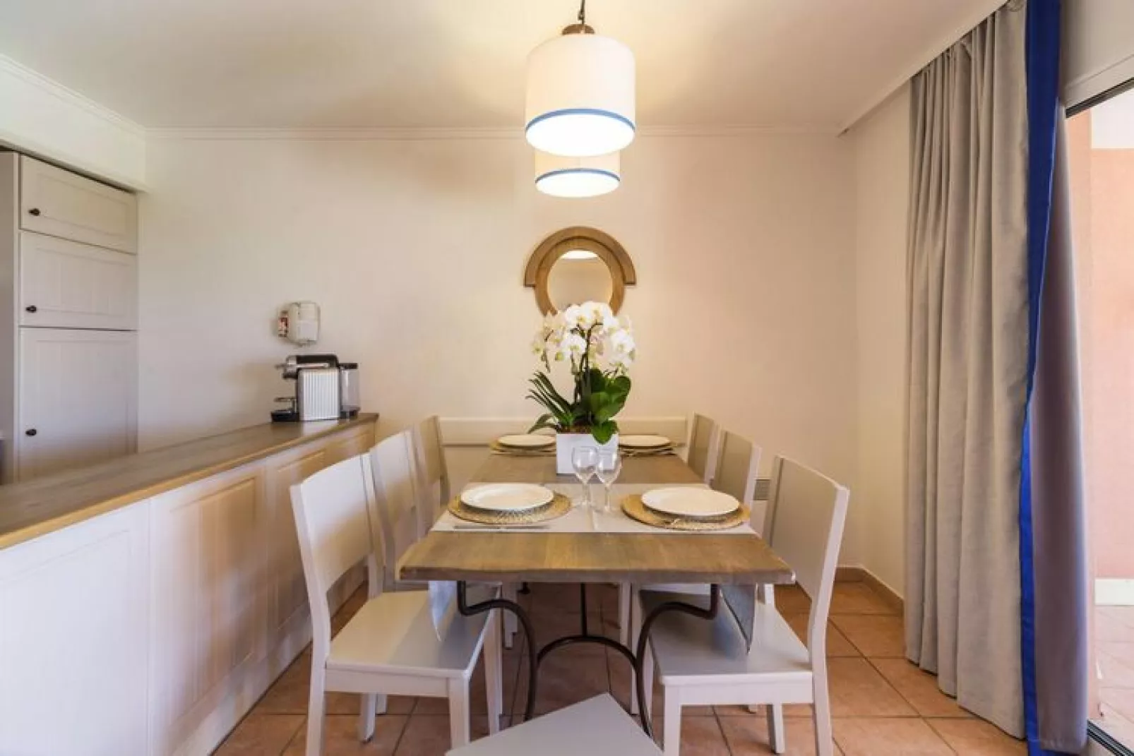 Residence Les Calanques, Les Issambres-24 Standard - Apt. 4 p. - 1 bedroom-Living room