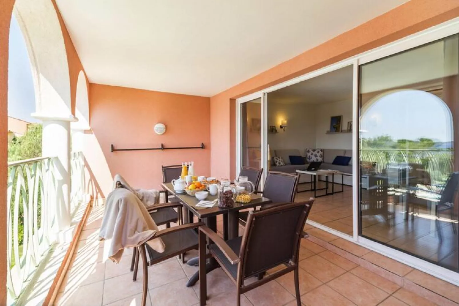 Residence Les Calanques, Les Issambres-24 Standard - Apt. 4 p. - 1 bedroom-Terrace balcony
