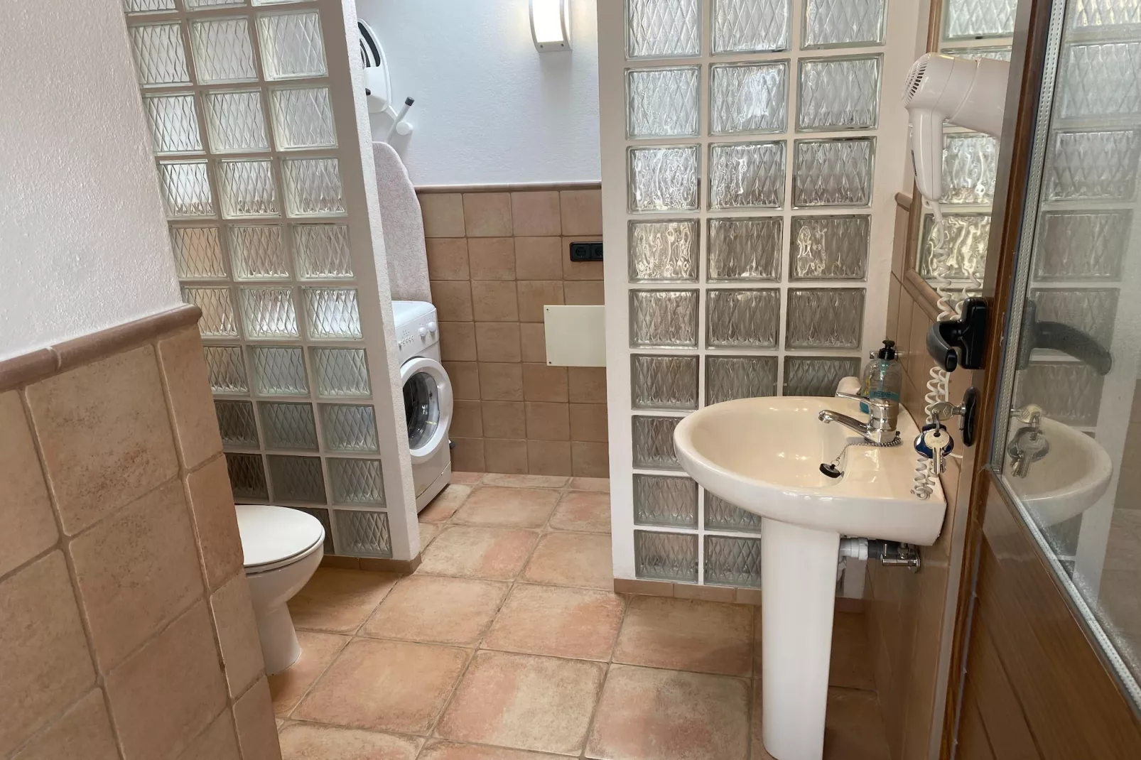 Can Juano-Bathroom