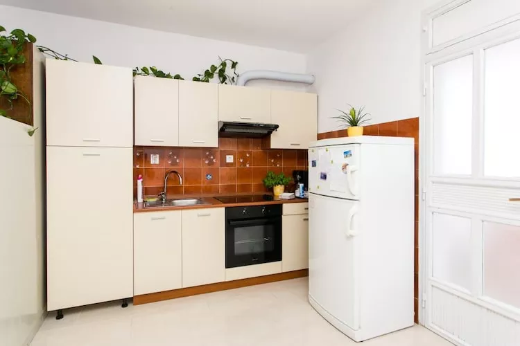 Guest House Old Town View - One Bedroom Apartment with Terrace and Sea View - A 3+2 (Charming)-Kitchen