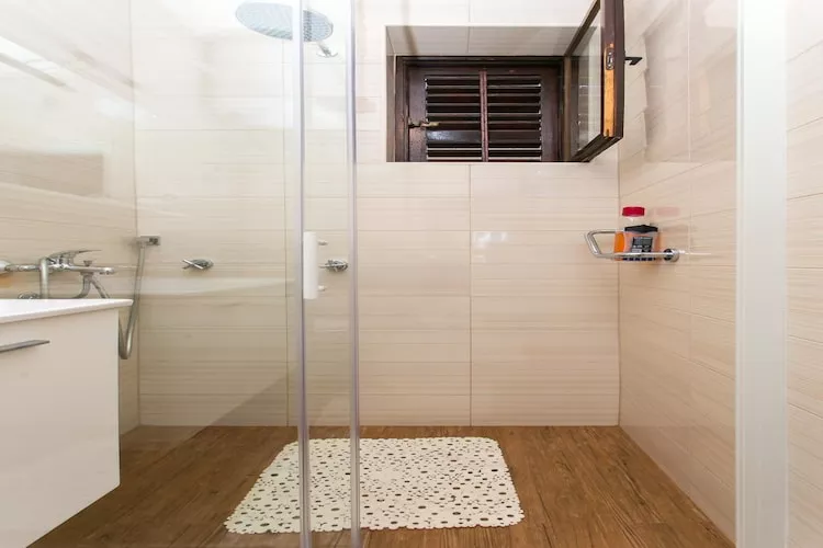 Guest House Old Town View - One Bedroom Apartment with Terrace and Sea View - A 3+2 (Charming)-Bathroom