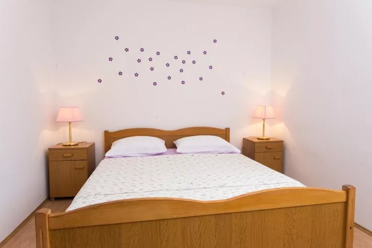Guest House Old Town View - One Bedroom Apartment  with Balcony and Sea View - A 2+2 (Romantic)-Bedroom