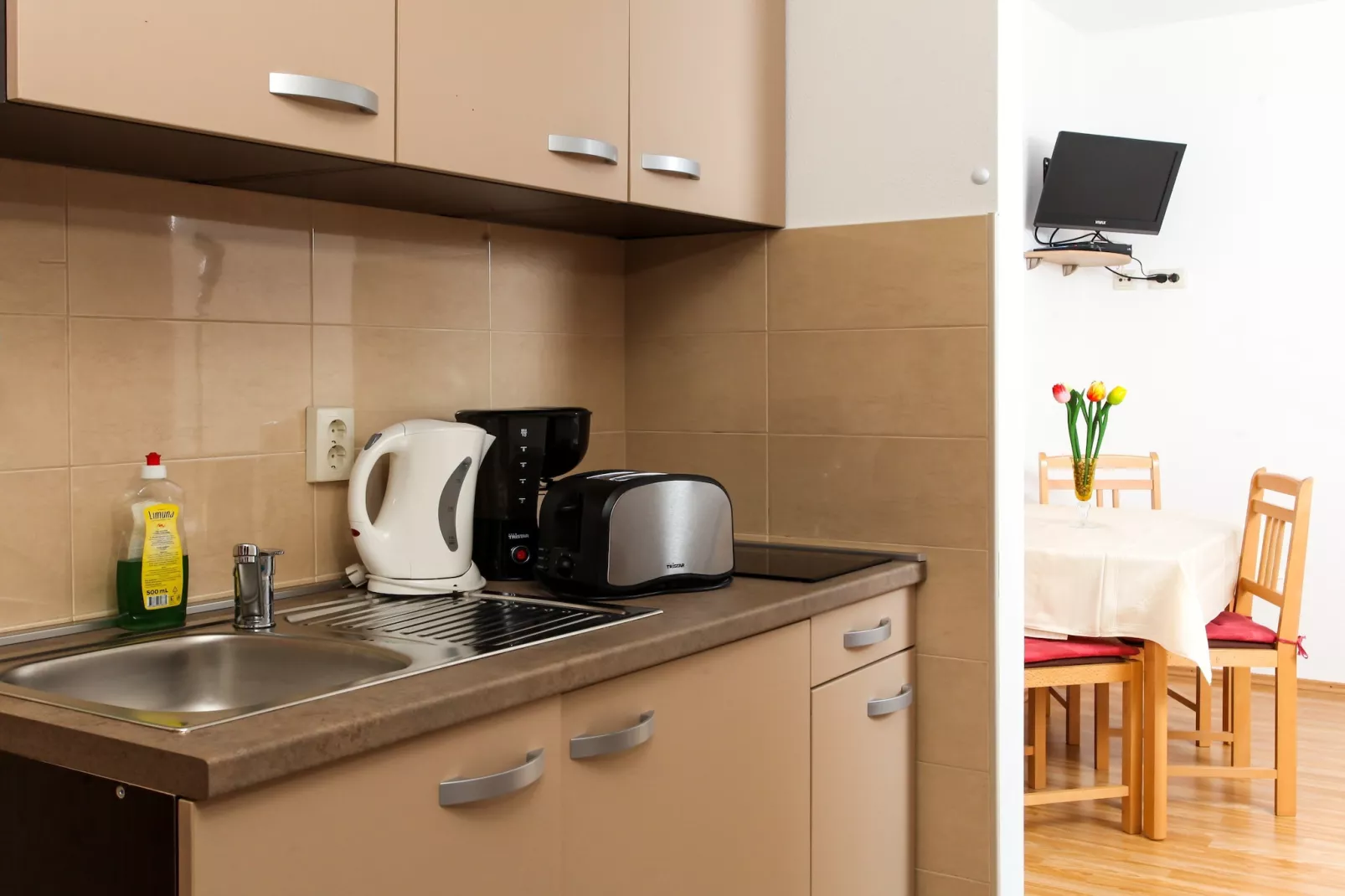Apartments Ana Lopud - One-Bedroom Apartment with Balcony and Sea View - 6 (2 floor)-Kitchen
