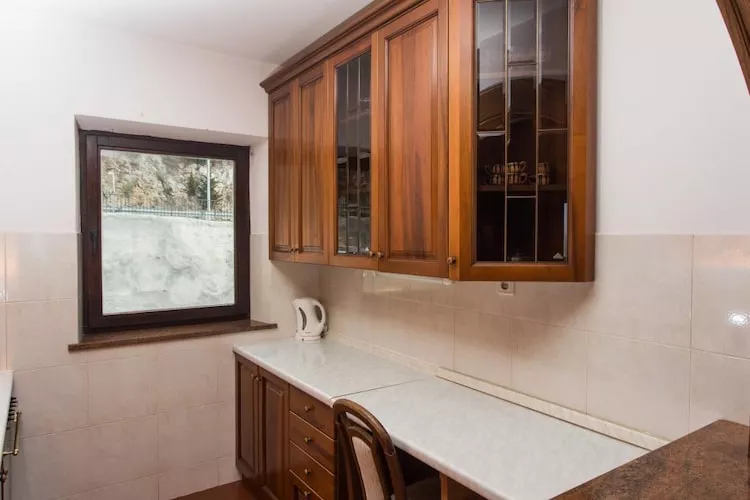 Guest House Old Town View-Three-Bedroom Apartment with Balcony and Sea View (Amazing)-Kitchen