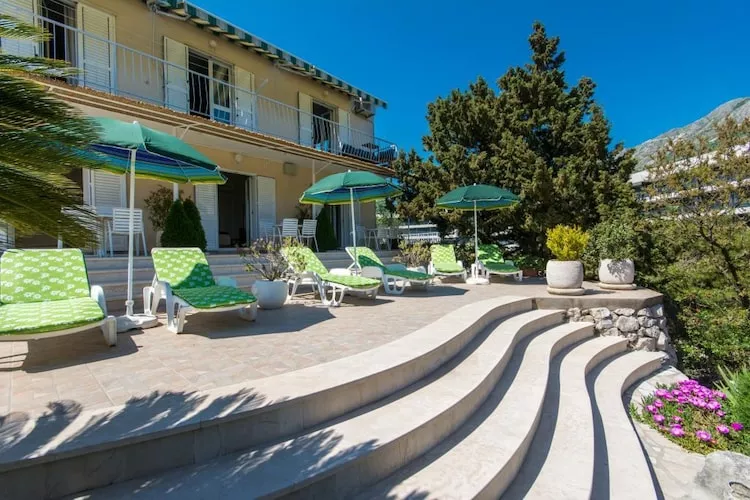 Apartments & Rooms Jokovic-Standard Double Room with Terrace and Partial Sea View (SOBA 5)-Outdoor