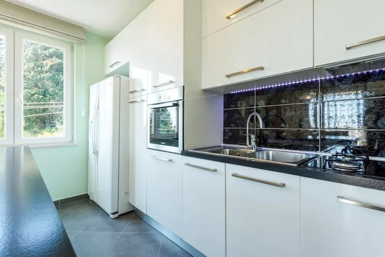 Stella Maris- One Bedroom Apartment with Balcony and Sea View-Kitchen
