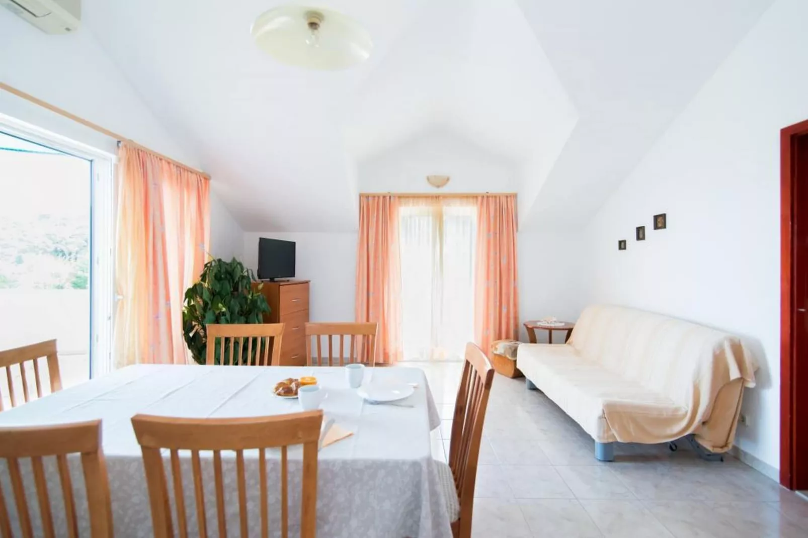 Apartments Ana & Bogdan - One Bedroom Apartment with Balcony and Sea View (A2) (ST)-Dining room