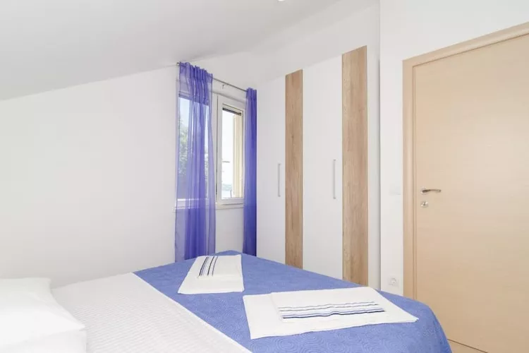 Apartments Marmo - Superior One Bedroom Apartment with Balcony and Sea View (Apartman 3)-Bedroom