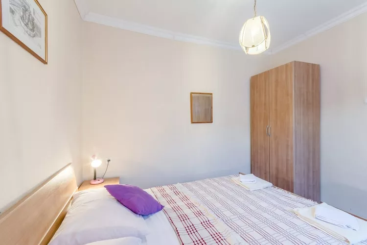 Apartments Fidelis - Two Bedroom Apartment with Terrace and Pool View(5)-Schlafzimmer