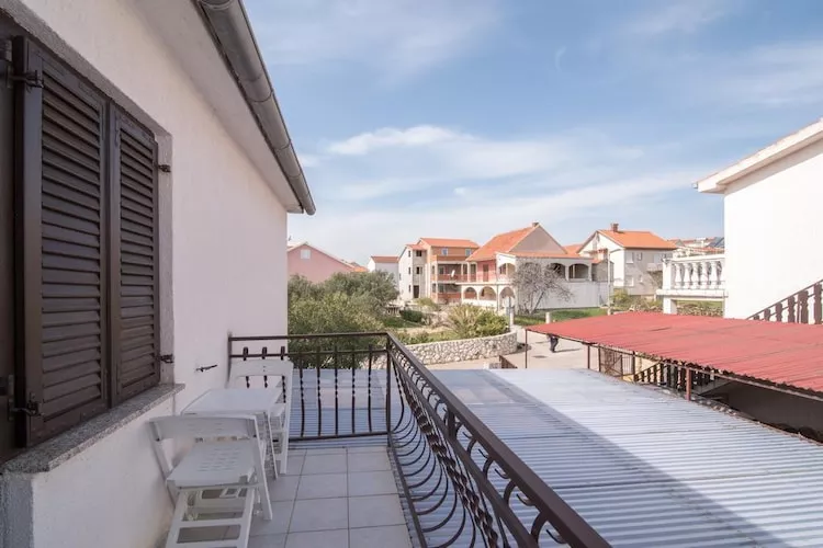 Apartments Fidelis - Two Bedroom Apartment with Terrace and Pool View(5)-Terrasse