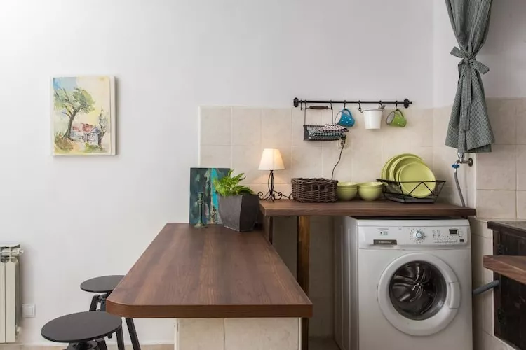 Apartment Hladilo Nostalgia - Comfort Two-Bedroom Apartment with Terrace and Partial Sea View-Cuisine