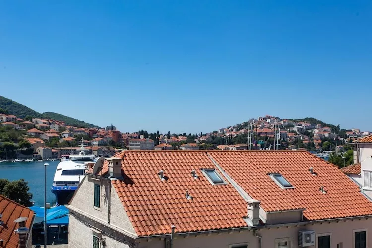Apartment Hladilo Nostalgia - Comfort Two-Bedroom Apartment with Terrace and Partial Sea View-Vue