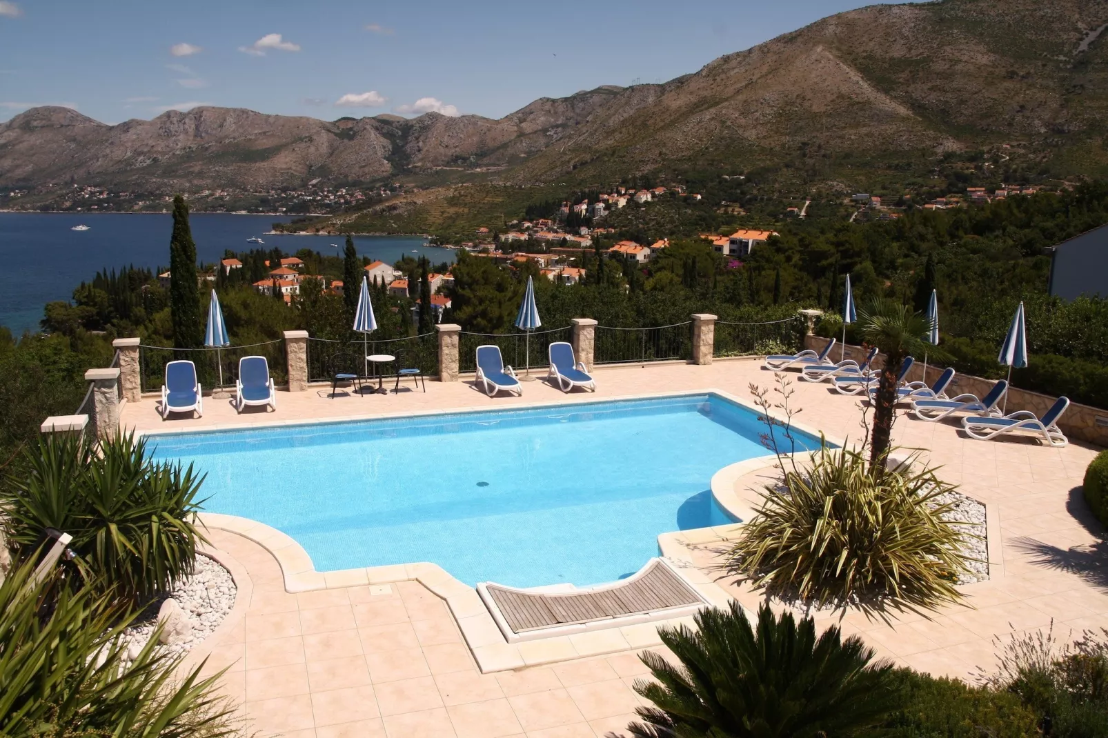 Villa Alegria Cavtat - Two Bedroom Apartment with Balcony and Sea View (Apartment B)-Pool