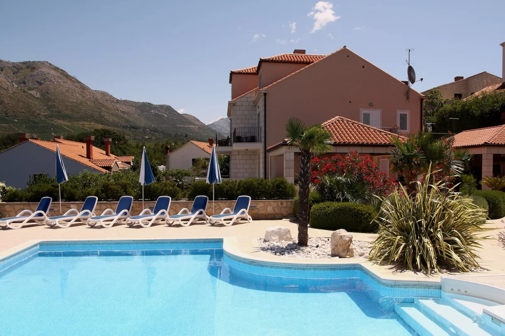 Villa Alegria Cavtat - Two Bedroom Apartment with Balcony and Sea View (Apartment B)-Pool