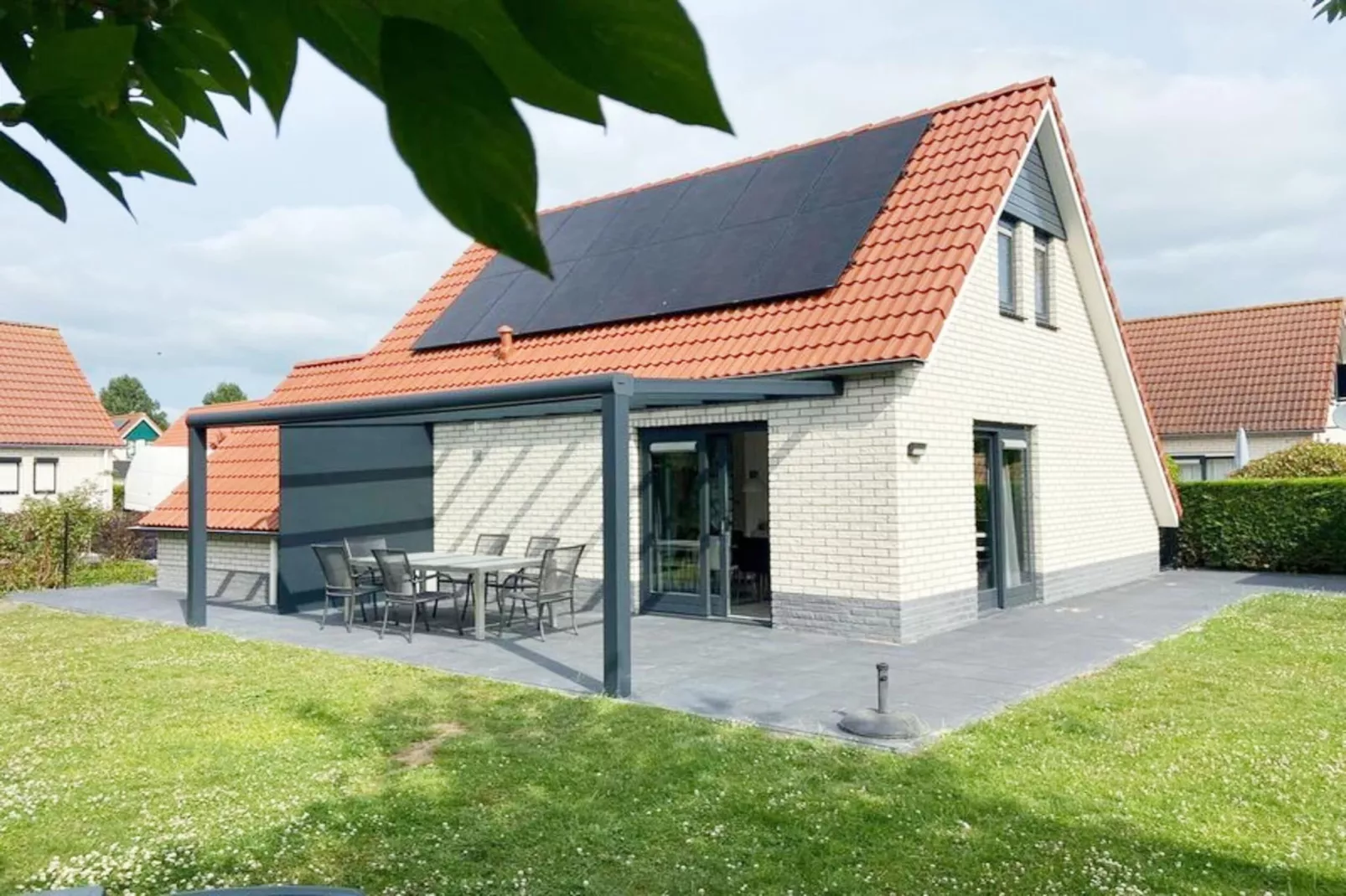 Schoneveld 114 Zeemeeuw Breskens-Exterior summer