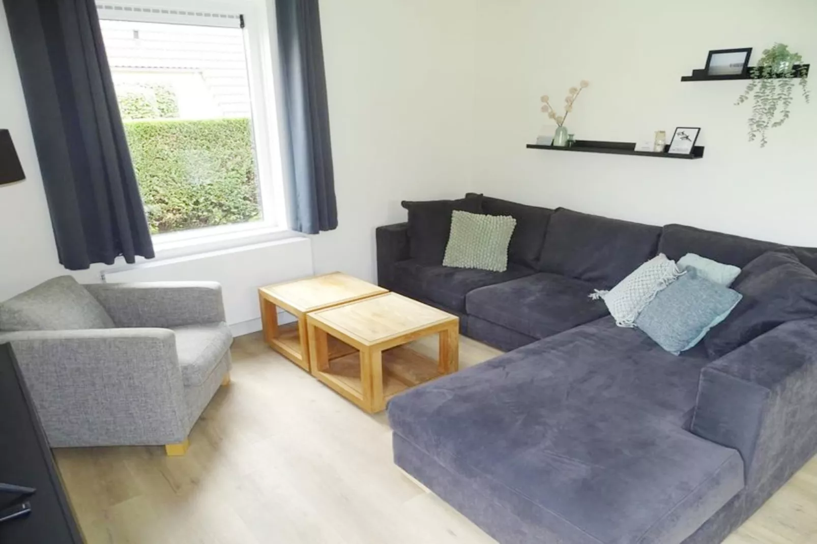 Schoneveld 114 Zeemeeuw Breskens-Living room