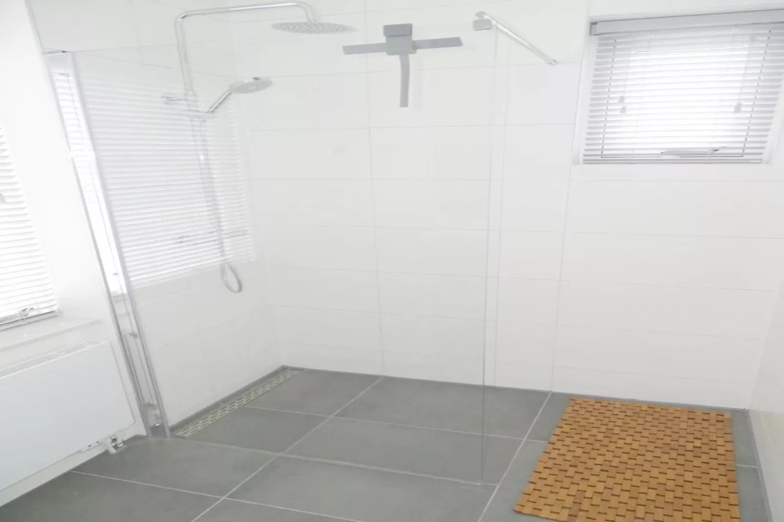 Schoneveld 114 Zeemeeuw Breskens-Bathroom
