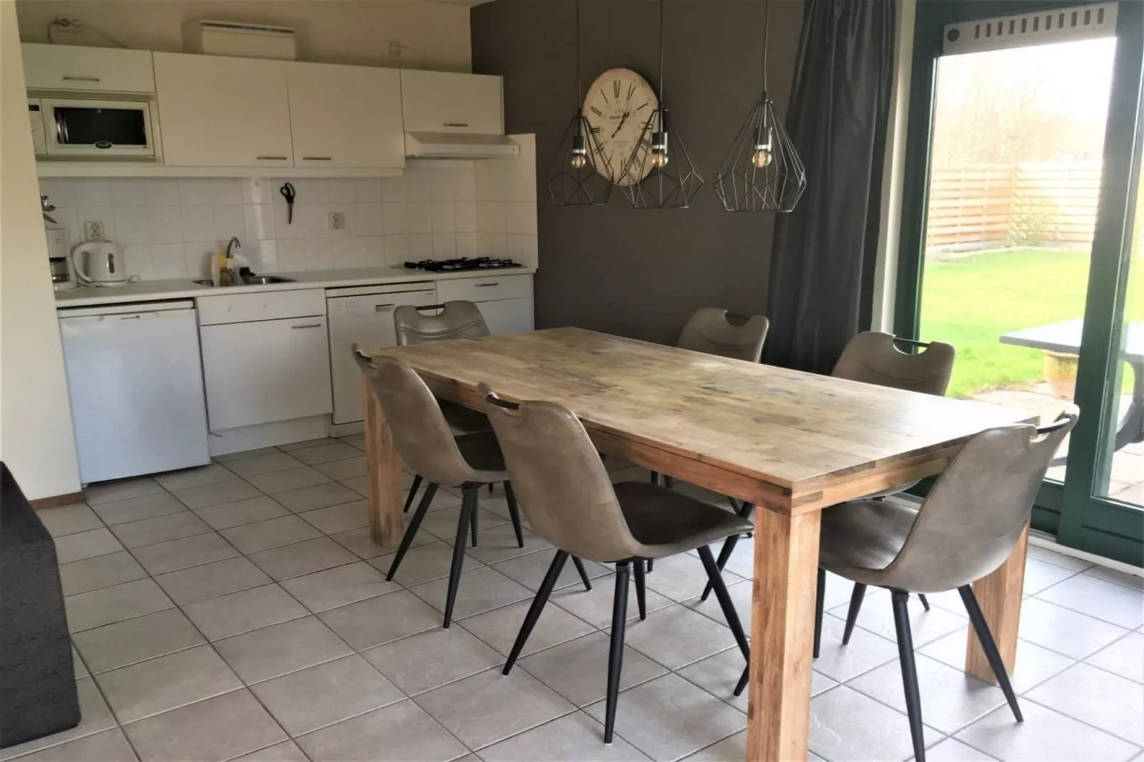 Schoneveld 146 Zeemeeuw Breskens-Kitchen