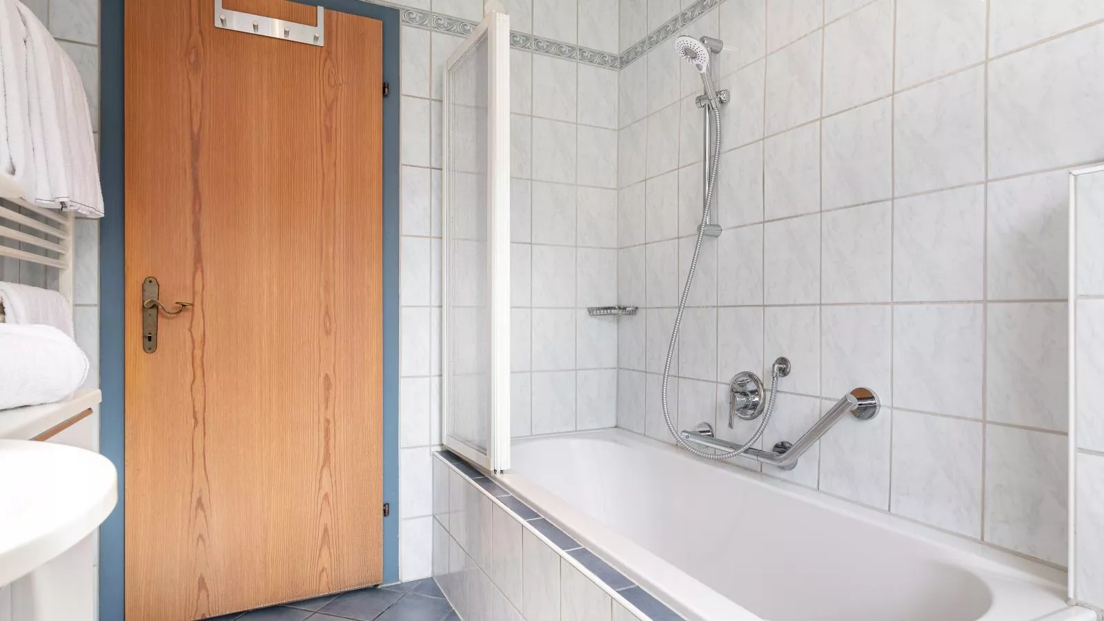 Binderhäusel am Berglift-Bathroom