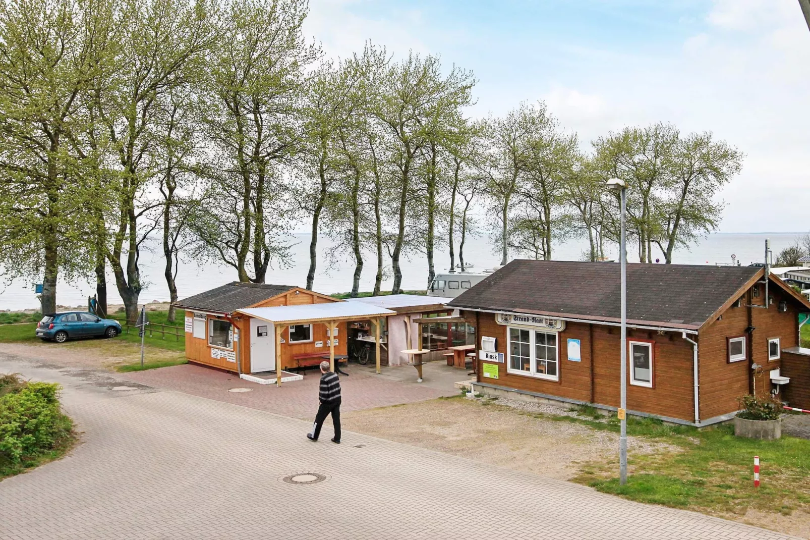 MERCUR 70+48 SWG-LOGGIA, 2.R.-Water view