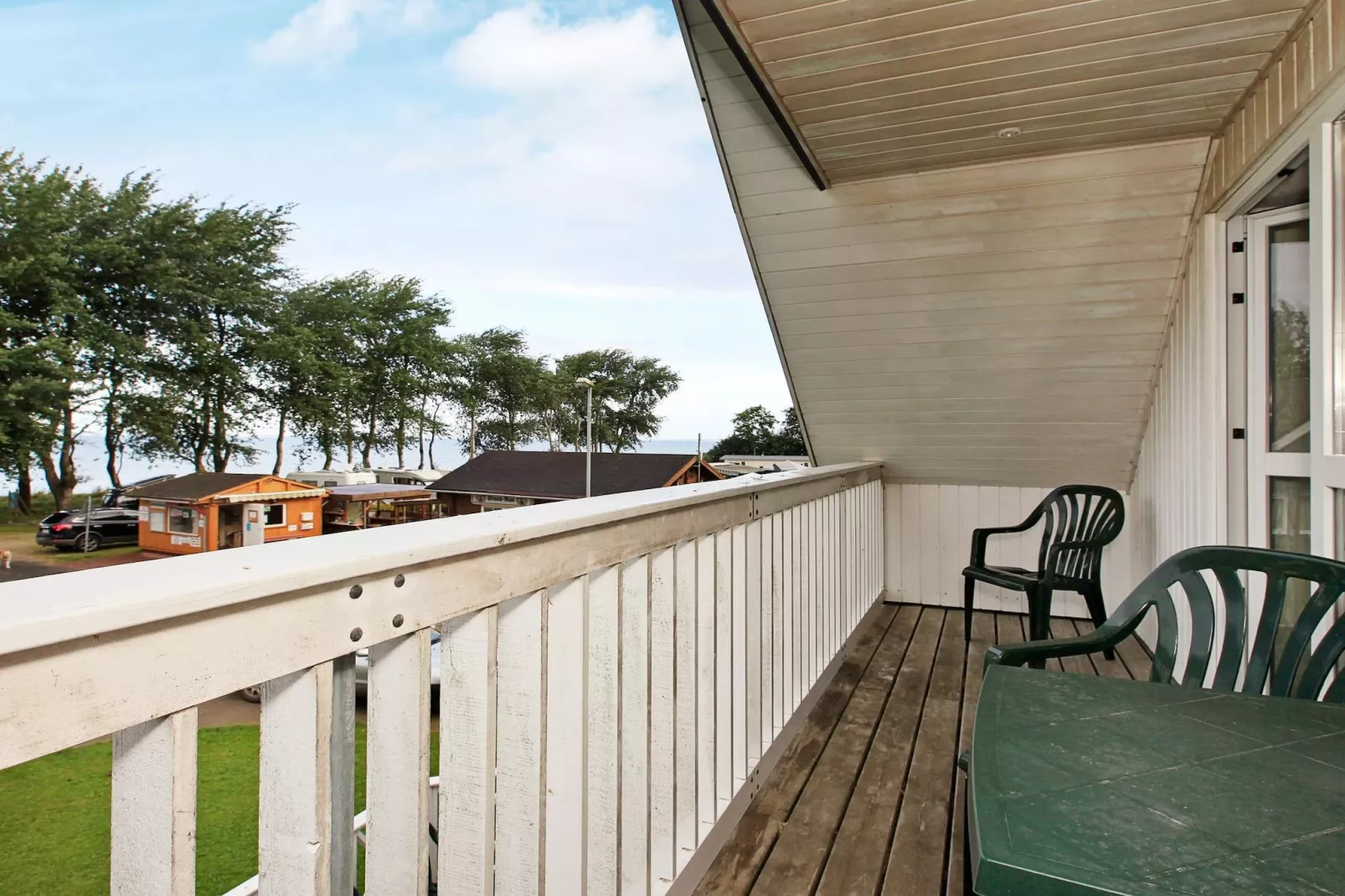 MERCUR 70+48 SWG-LOGGIA, 2.R.-Water view