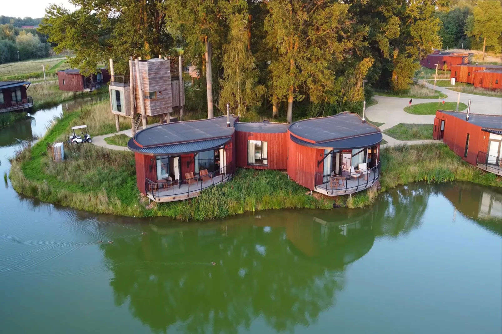 The Easy Accessible Leaf by YourNature-Exterior summer