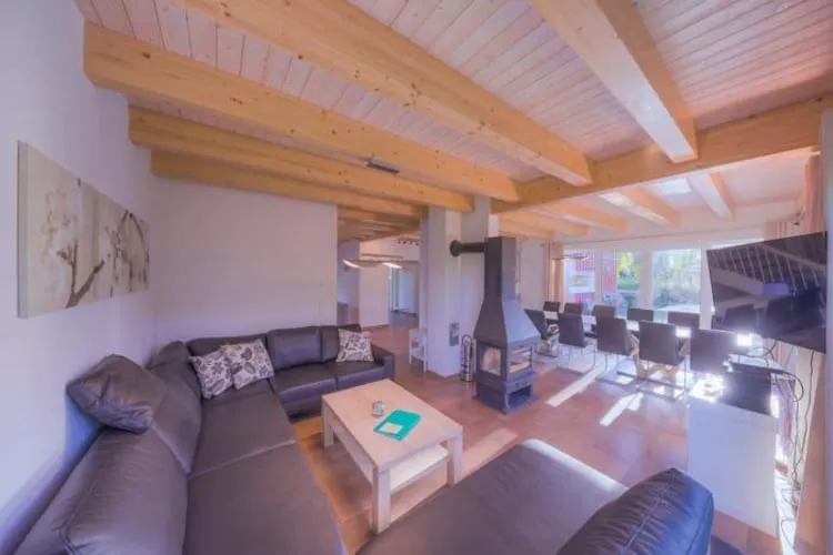 Kondor 253-Living room