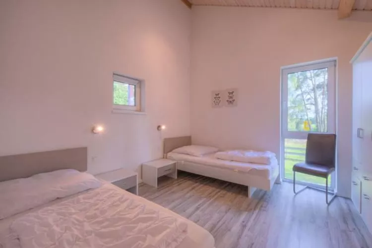 Kondor 253-Bedroom
