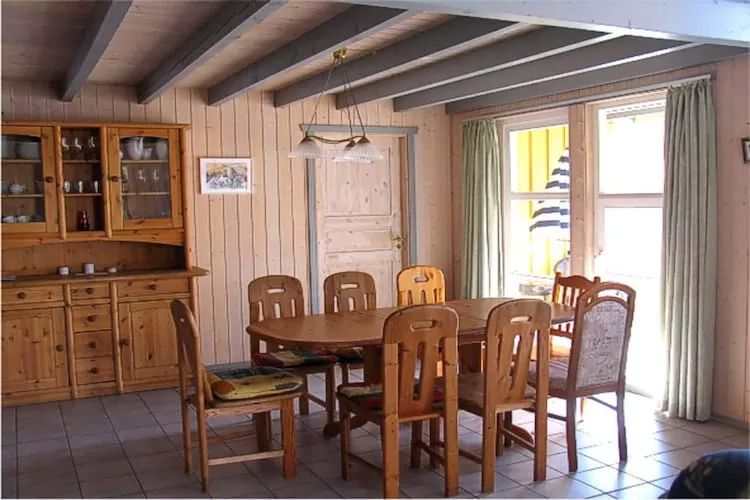 Kranich 244-Dining room