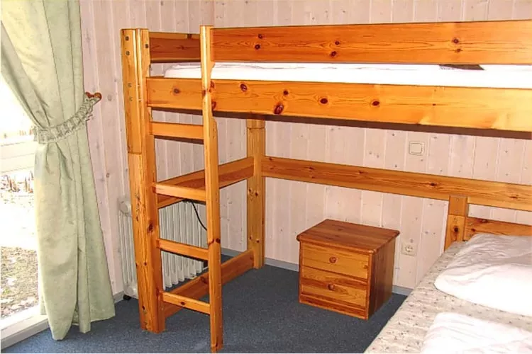 Kranich 244-Bedroom