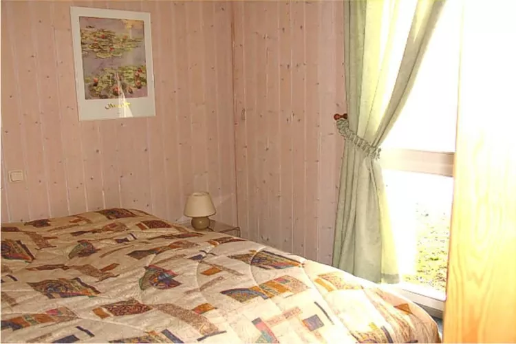Kranich 244-Bedroom