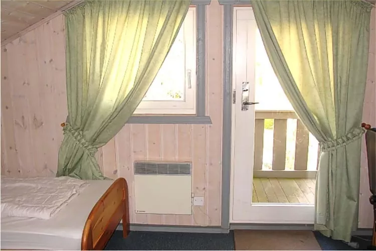 Kranich 244-Bedroom