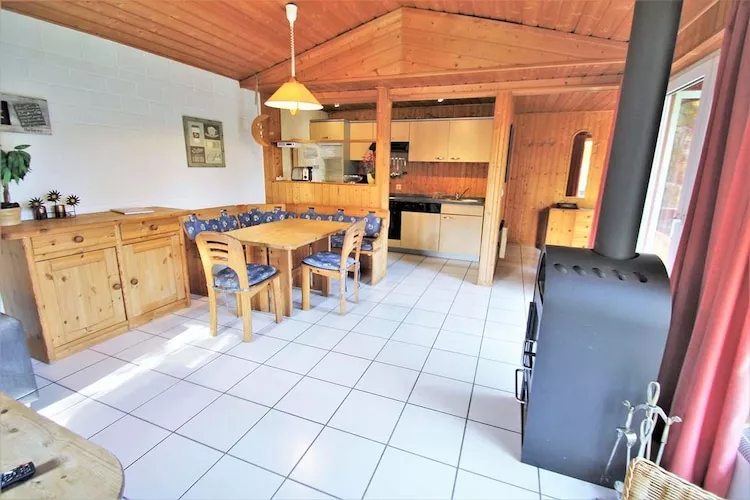 Reiher 24-Dining room