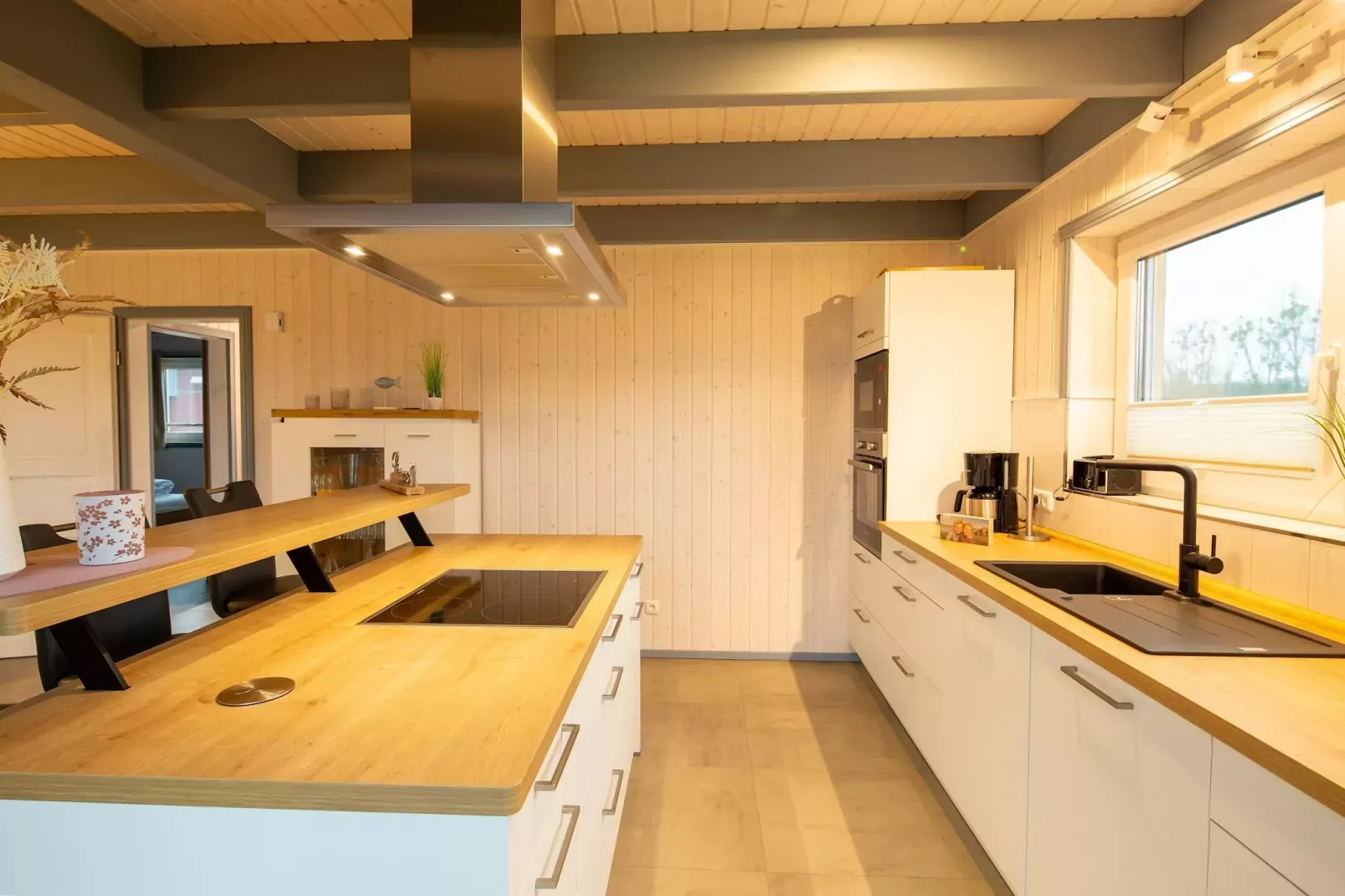Schwan 307-Kitchen