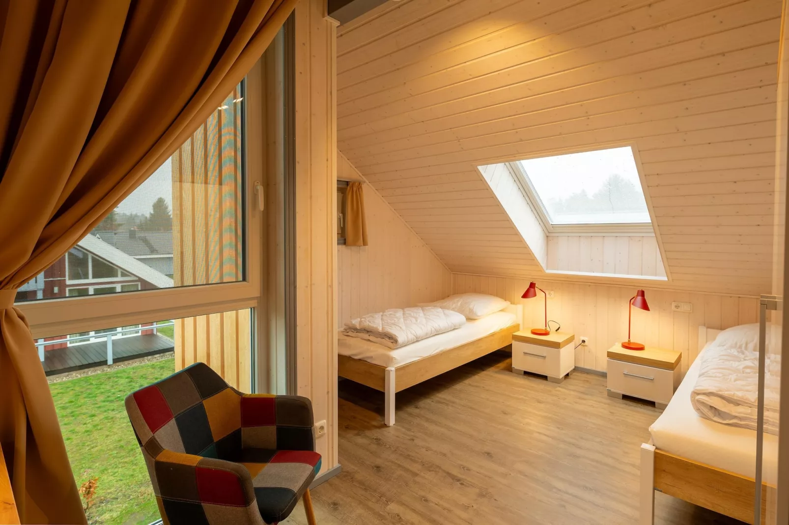 Schwan 307-Bedroom