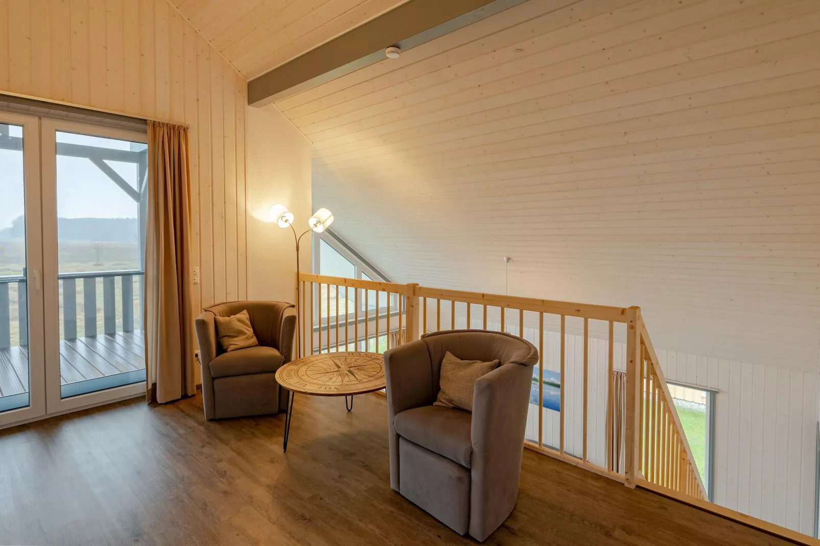 Schwan 307-Indoor