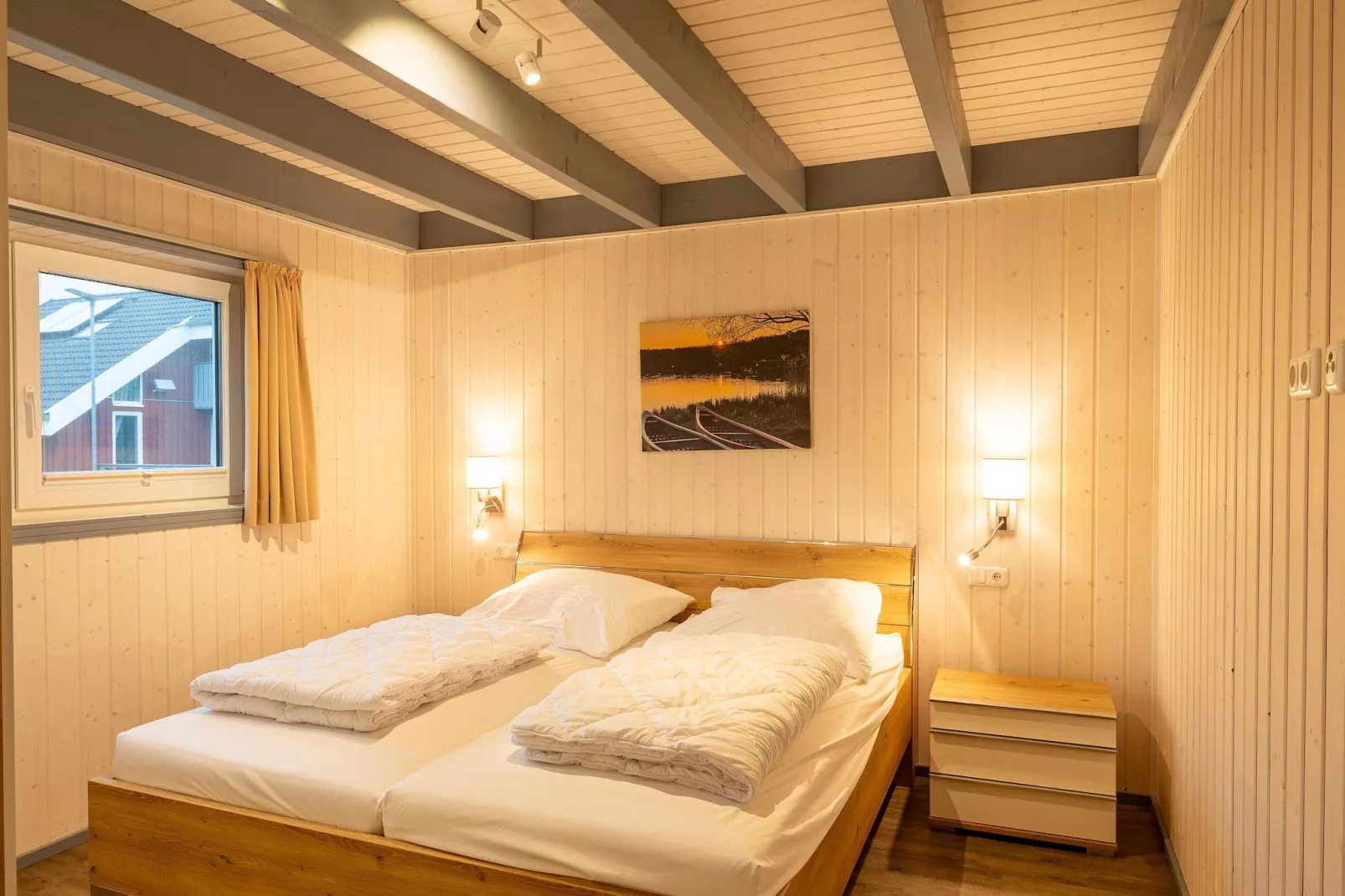 Schwan 308-Bedroom