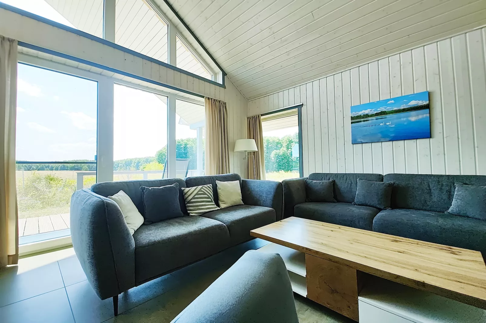 Schwan 315-Living room