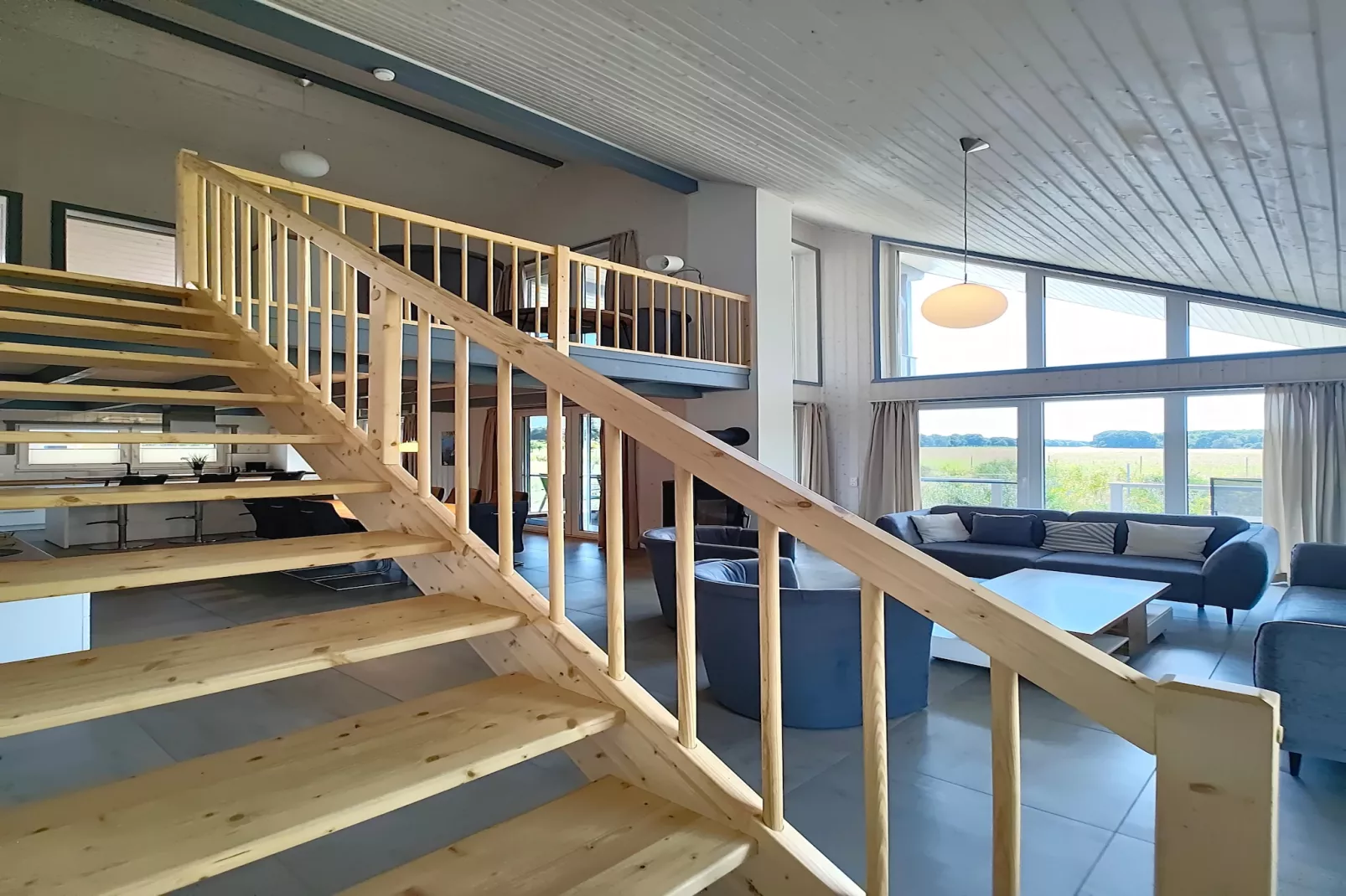 Schwan 315-Living room