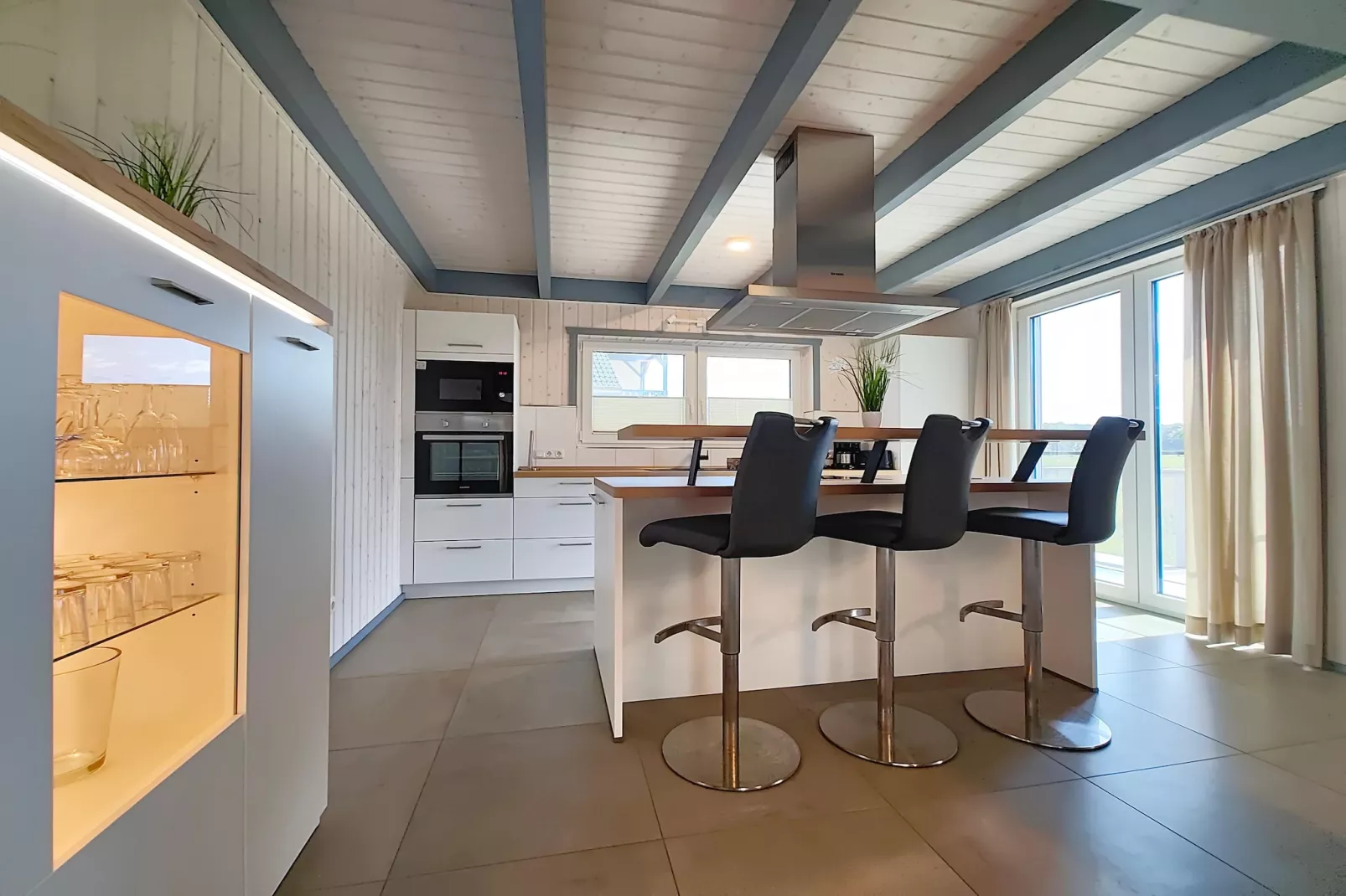 Schwan 315-Kitchen