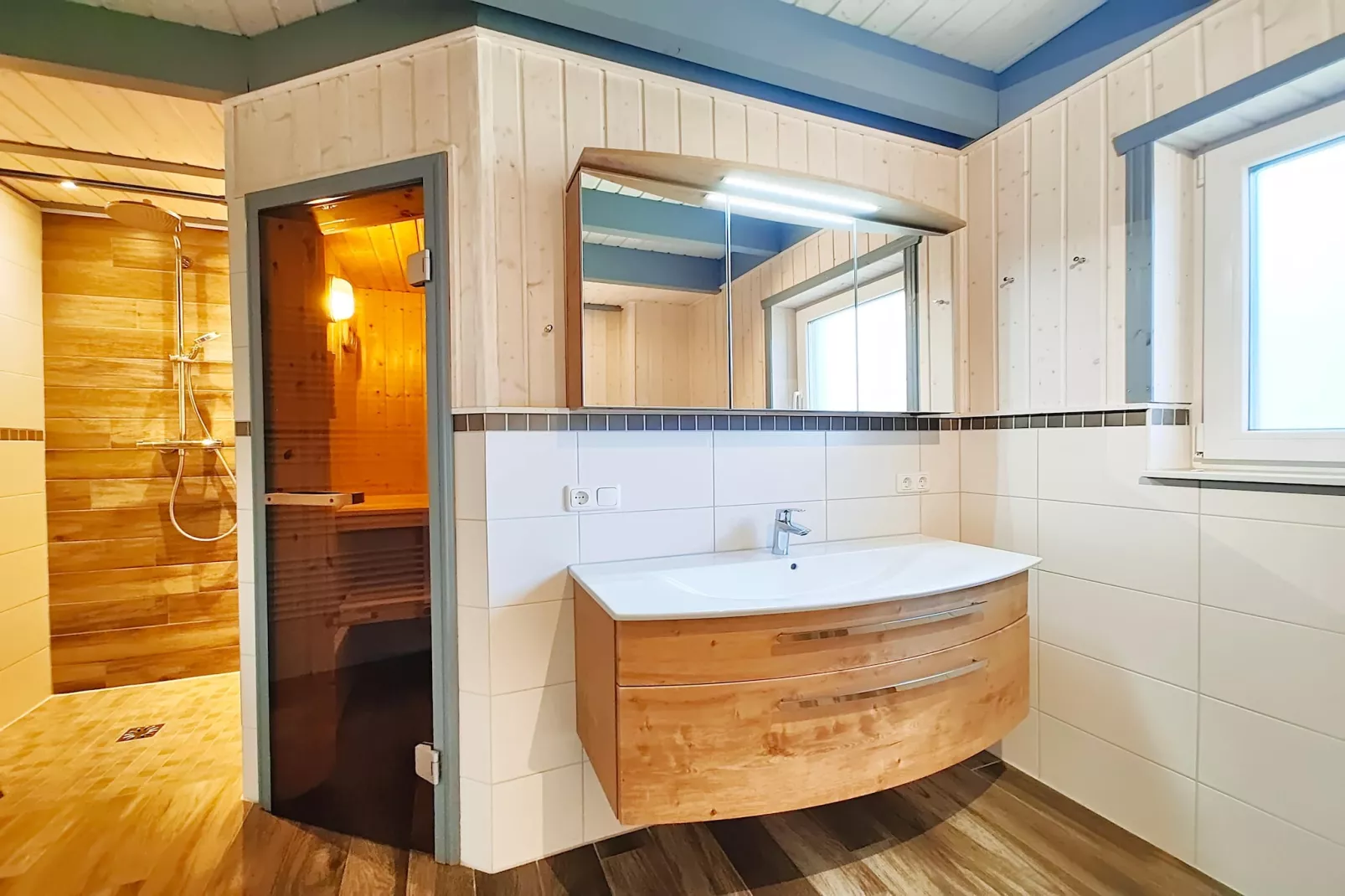 Schwan 315-Bathroom