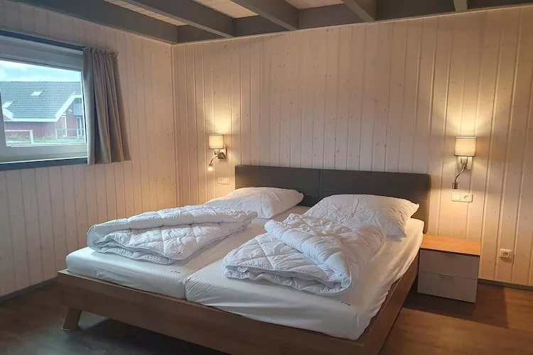 Schwan 316-Bedroom